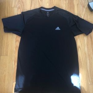 Like New Adidas Men’s Black T-shirt / Medium